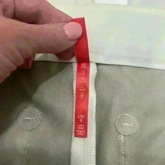 NWT Spanx On The Go Kick Flare Classic White Pant Item# 2U - Picture 11 of 16